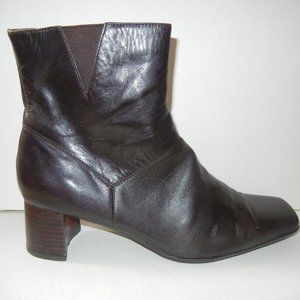 Nine West 10M Boots Brown Leather Full Zip Block Heel Bootie Ankle Flexible